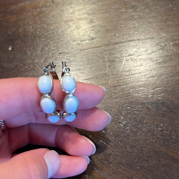 Silver and white hoops - Picture 2 of 2